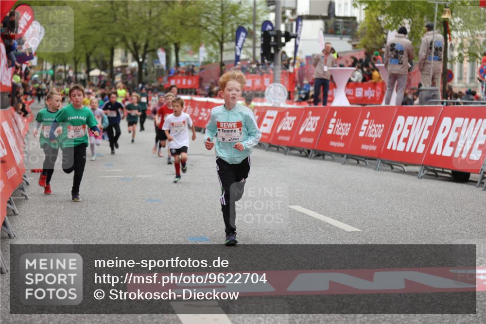 25.04.2026 - Das Zehntel Strokosch-Dieckow http://msf.ph/oto/9622704 25.04.2026 08:56:11 Ziel 1070, 1160, 1304, 1380, 1381, 1657, 1818, 2439, 2584, 2650, 2711, 2793, 3062, 3091, 3128, 3516, 3668, 3678, 3721, 3814, 3893, 3964 meine-sportfotos.de