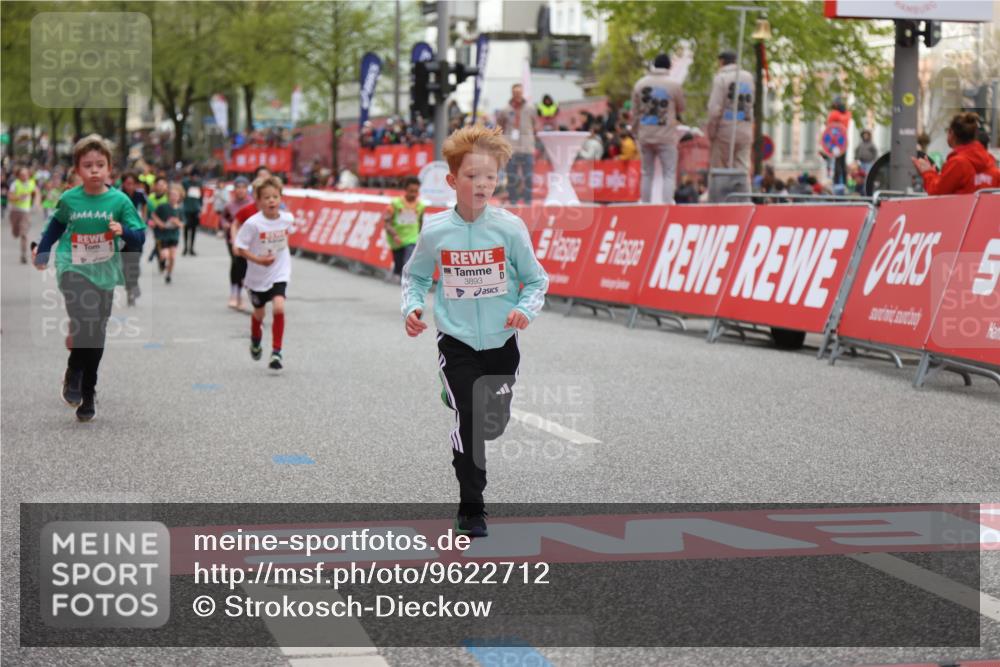 25.04.2026 - Das Zehntel Strokosch-Dieckow http://msf.ph/oto/9622712 25.04.2026 08:56:12 Ziel 1070, 1160, 1304, 1381, 1657, 1818, 2056, 2398, 2439, 2584, 2650, 2711, 2769, 2793, 3062, 3091, 3128, 3516, 3668, 3678, 3721, 3814, 3893 meine-sportfotos.de