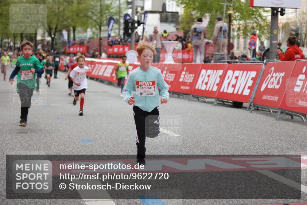 25.04.2026 - Das Zehntel Strokosch-Dieckow http://msf.ph/oto/9622720 25.04.2026 08:56:12 Ziel 1070, 1160, 1304, 1381, 1657, 1818, 2056, 2398, 2439, 2584, 2650, 2711, 2769, 2793, 3062, 3091, 3128, 3516, 3668, 3678, 3721, 3814, 3893 meine-sportfotos.de