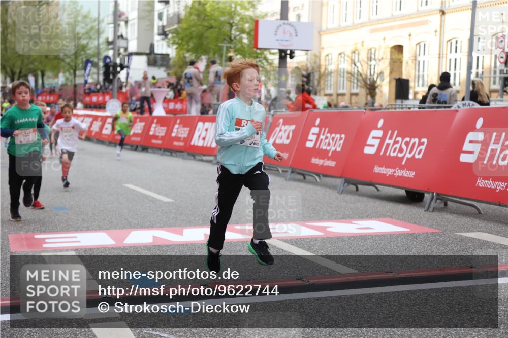 25.04.2026 - Das Zehntel Strokosch-Dieckow http://msf.ph/oto/9622744 25.04.2026 08:56:13 Ziel 1070, 1160, 1304, 1381, 1614, 1657, 1818, 2056, 2398, 2439, 2584, 2650, 2711, 2769, 2793, 3128, 3516, 3814, 3893 meine-sportfotos.de