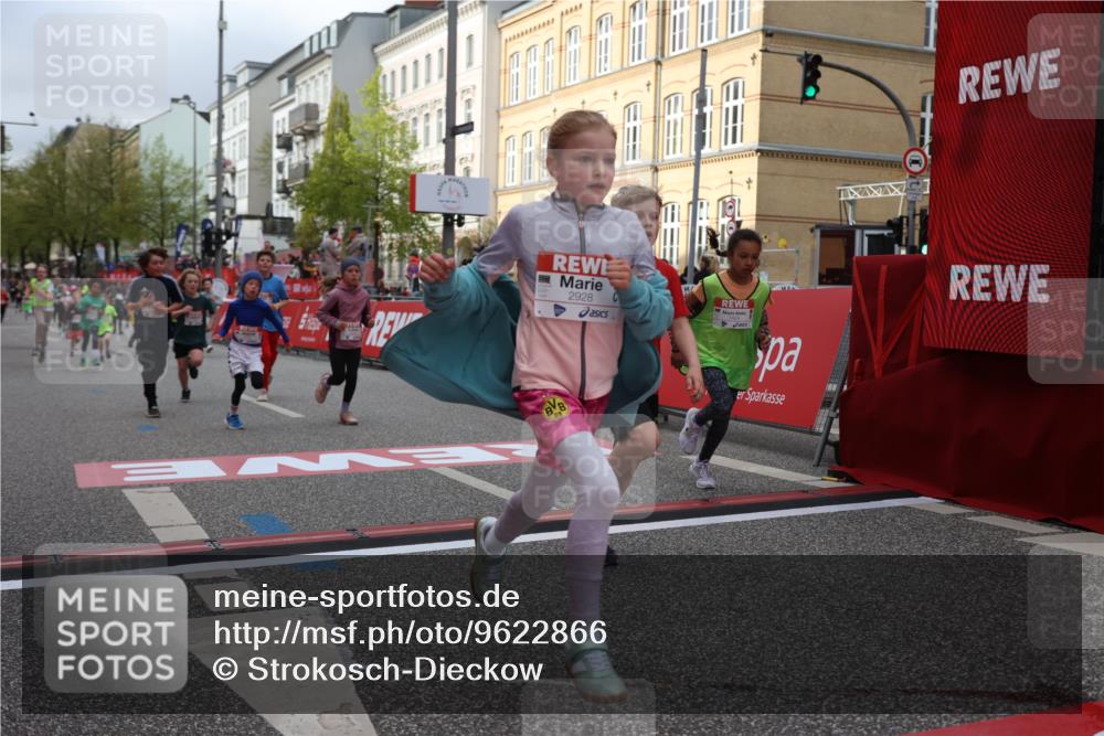 25.04.2026 - Das Zehntel Strokosch-Dieckow http://msf.ph/oto/9622866 25.04.2026 08:56:17 Ziel 1070, 1160, 1304, 1381, 1424, 1565, 1614, 1975, 2037, 2056, 2387, 2398, 2682, 2769, 3105, 3445, 3516, 3757, 3814, 3893, 4006 meine-sportfotos.de