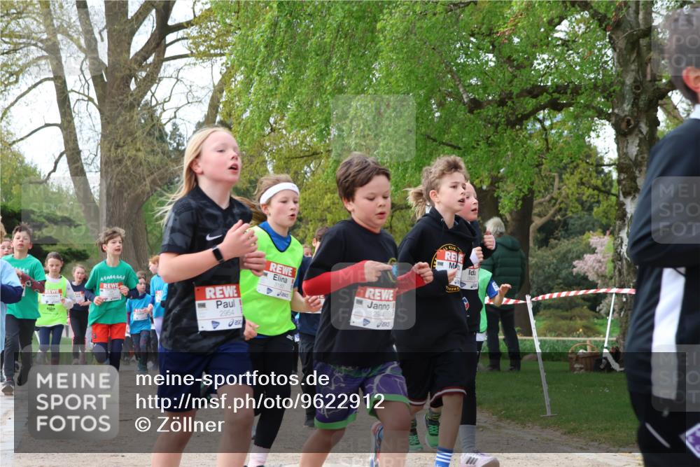 25.04.2026 - Das Zehntel Zöllner http://msf.ph/oto/9622912 25.04.2026 07:41:40 Laufen 44344440, 2954, 3183, 2944 meine-sportfotos.de