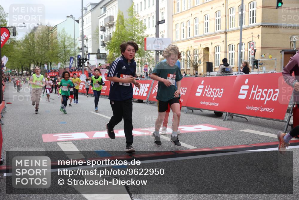 25.04.2026 - Das Zehntel Strokosch-Dieckow http://msf.ph/oto/9622950 25.04.2026 08:56:19 Ziel 1056, 1424, 1565, 1614, 1975, 2037, 2056, 2387, 2398, 2682, 2769, 2928, 3105, 3237, 3445, 3516, 3544, 3757, 3893, 4006 meine-sportfotos.de