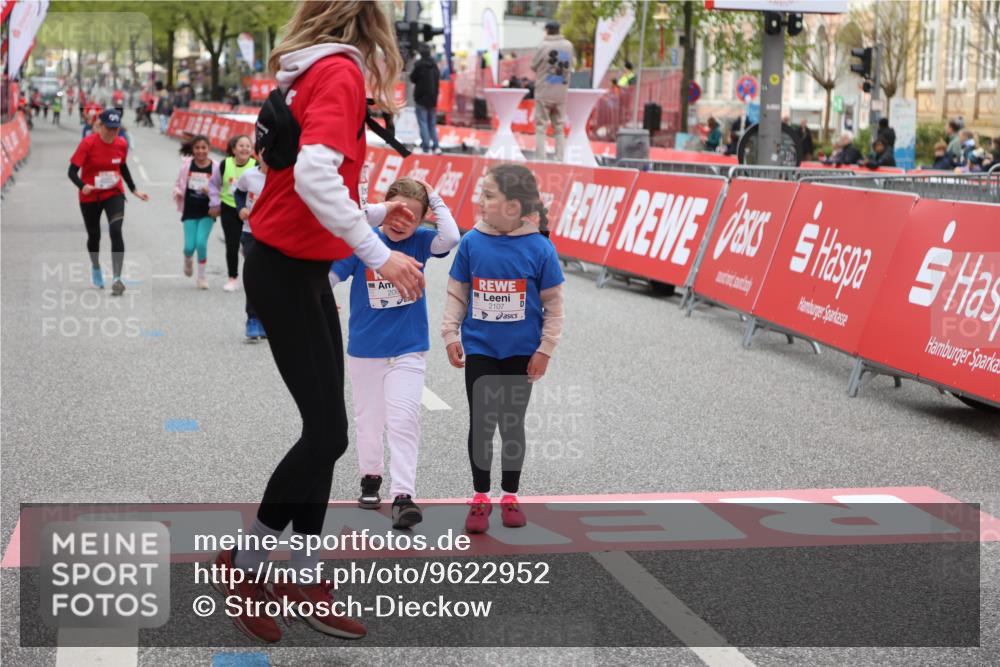 25.04.2026 - Das Zehntel Strokosch-Dieckow http://msf.ph/oto/9622952 25.04.2026 09:14:56 Ziel 2092, 2107 meine-sportfotos.de