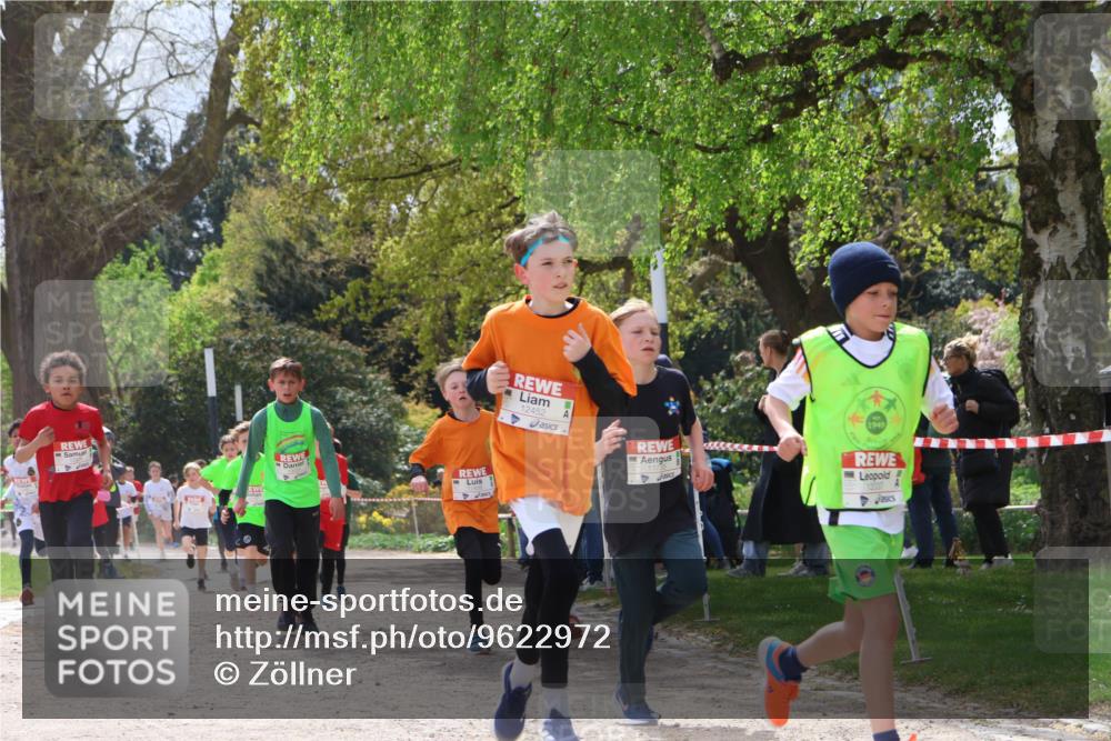 25.04.2026 - Das Zehntel Zöllner http://msf.ph/oto/9622972 25.04.2026 11:39:48 Laufen 12452, 1949 meine-sportfotos.de