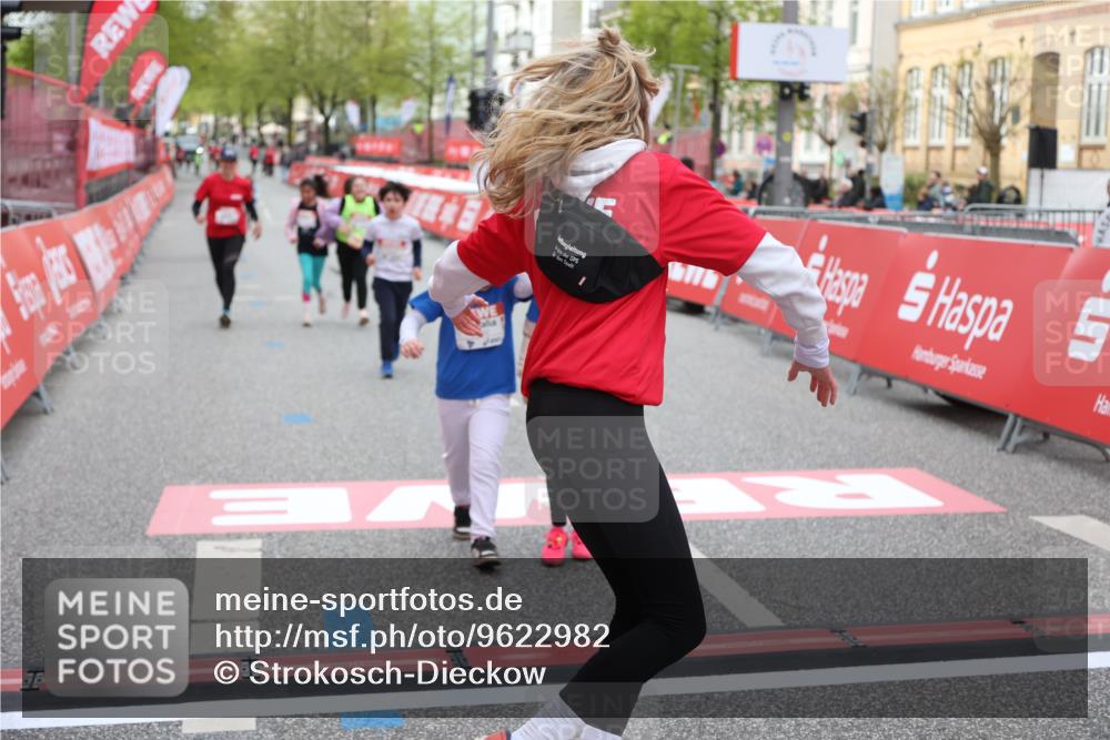 25.04.2026 - Das Zehntel Strokosch-Dieckow http://msf.ph/oto/9622982 25.04.2026 09:14:57 Ziel 2092, 2107 meine-sportfotos.de