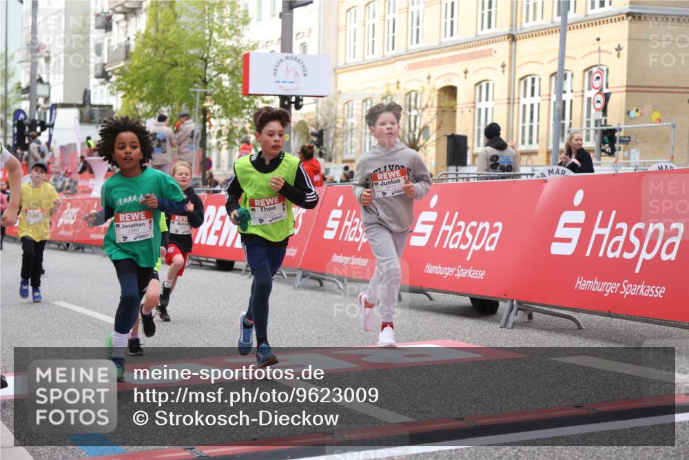 25.04.2026 - Das Zehntel Strokosch-Dieckow http://msf.ph/oto/9623009 25.04.2026 08:56:21 Ziel 1056, 1424, 1565, 1614, 1975, 2037, 2171, 2384, 2387, 2682, 2869, 2928, 3105, 3237, 3445, 3544, 3757, 3895, 4006 meine-sportfotos.de