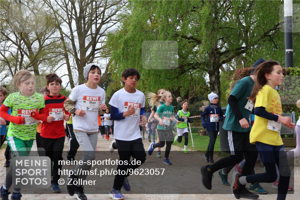 25.04.2026 - Das Zehntel Zöllner http://msf.ph/oto/9623057 25.04.2026 07:41:49 Laufen 3921, 3536 meine-sportfotos.de