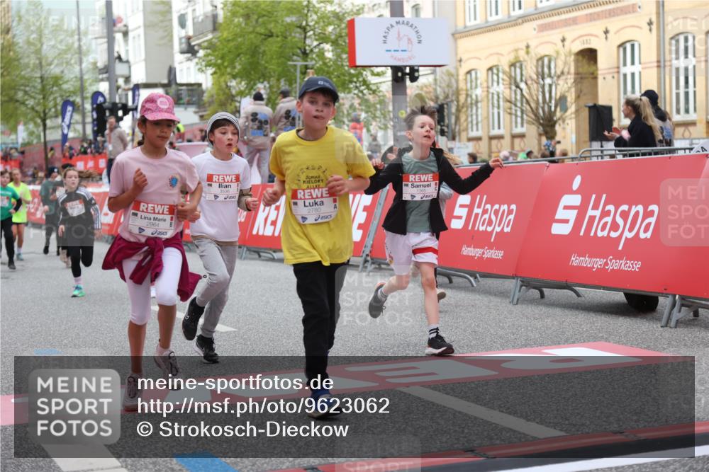 25.04.2026 - Das Zehntel Strokosch-Dieckow http://msf.ph/oto/9623062 25.04.2026 08:56:24 Ziel 1050, 1056, 1123, 1365, 2037, 2171, 2384, 2387, 2682, 2780, 2869, 2928, 2964, 3228, 3237, 3445, 3536, 3544, 3757, 3895, 4006 meine-sportfotos.de