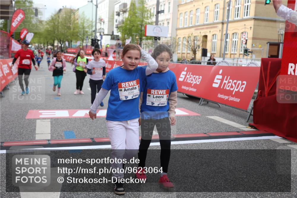 25.04.2026 - Das Zehntel Strokosch-Dieckow http://msf.ph/oto/9623064 25.04.2026 09:14:59 Ziel 1112, 1120, 2092, 2107, 4073 meine-sportfotos.de