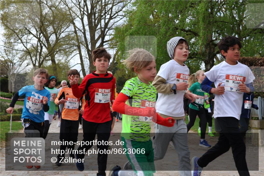 25.04.2026 - Das Zehntel Zöllner http://msf.ph/oto/9623066 25.04.2026 07:41:50 Laufen 3917, 3933, 160, 352 meine-sportfotos.de