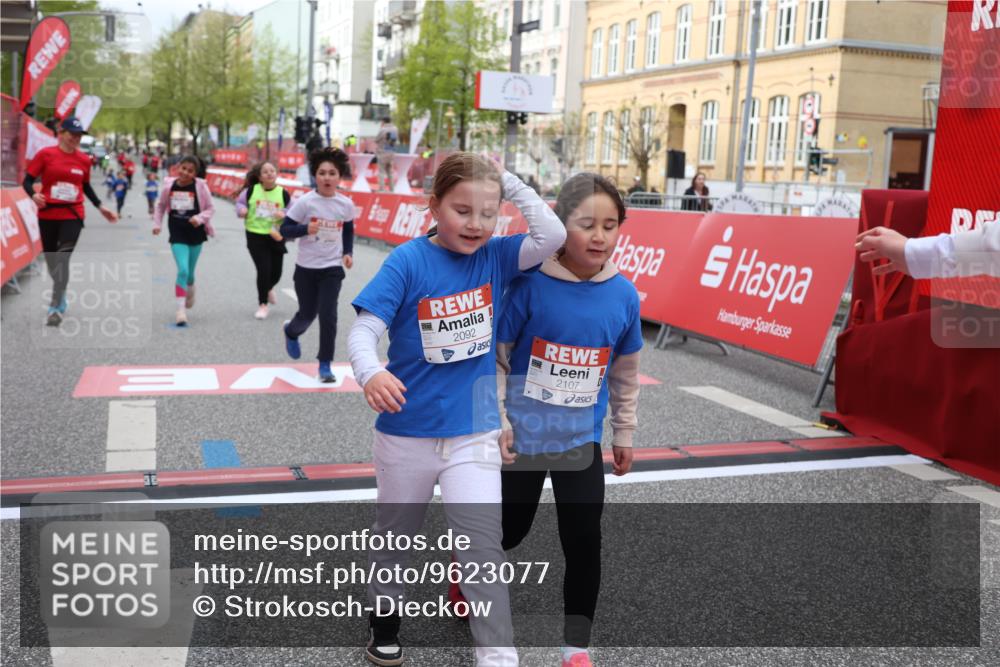 25.04.2026 - Das Zehntel Strokosch-Dieckow http://msf.ph/oto/9623077 25.04.2026 09:14:59 Ziel 1112, 1120, 2092, 2107, 4073 meine-sportfotos.de