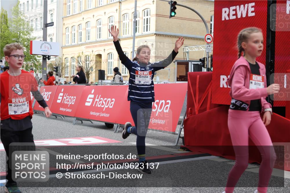 25.04.2026 - Das Zehntel Strokosch-Dieckow http://msf.ph/oto/9623137 25.04.2026 08:56:28 Ziel 1008, 1050, 1123, 1365, 2171, 2384, 2527, 2780, 2869, 2964, 3080, 3228, 3536, 3895, 3980 meine-sportfotos.de
