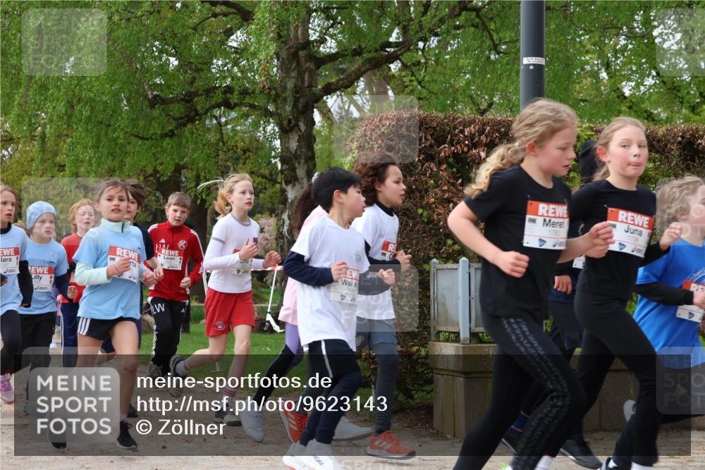 25.04.2026 - Das Zehntel Zöllner http://msf.ph/oto/9623143 25.04.2026 07:41:54 Laufen 187, 3568, 1783, 1735, 925 meine-sportfotos.de