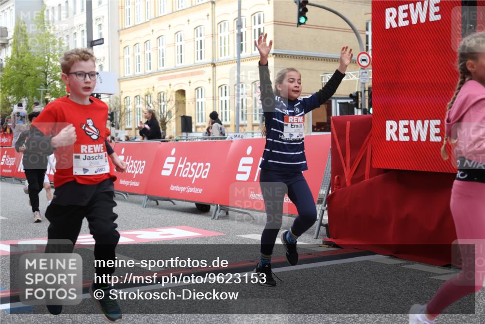 25.04.2026 - Das Zehntel Strokosch-Dieckow http://msf.ph/oto/9623153 25.04.2026 08:56:28 Ziel 1008, 1050, 1123, 1365, 2171, 2384, 2527, 2780, 2869, 2964, 3080, 3228, 3536, 3895, 3980 meine-sportfotos.de