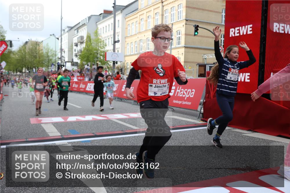 25.04.2026 - Das Zehntel Strokosch-Dieckow http://msf.ph/oto/9623162 25.04.2026 08:56:29 Ziel 1008, 1050, 1123, 1365, 2196, 2207, 2494, 2527, 2686, 2780, 2869, 2964, 3080, 3228, 3275, 3536, 3980, 4035 meine-sportfotos.de