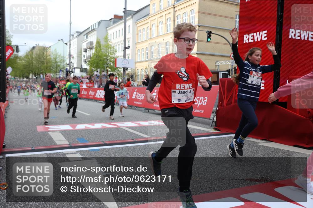 25.04.2026 - Das Zehntel Strokosch-Dieckow http://msf.ph/oto/9623171 25.04.2026 08:56:29 Ziel 1008, 1050, 1123, 1365, 2196, 2207, 2494, 2527, 2686, 2780, 2869, 2964, 3080, 3228, 3275, 3536, 3980, 4035 meine-sportfotos.de