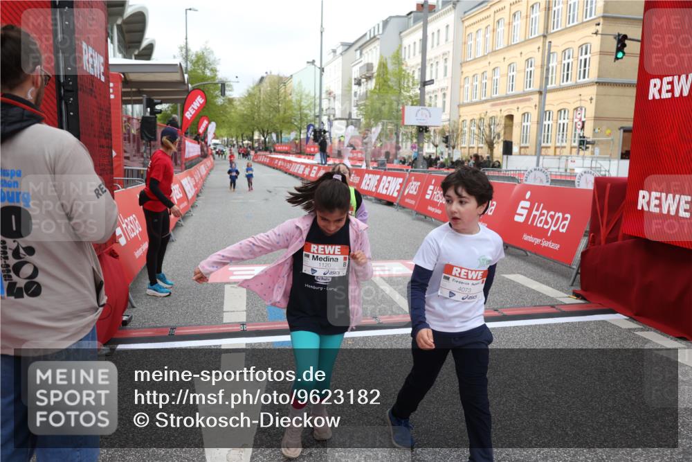 25.04.2026 - Das Zehntel Strokosch-Dieckow http://msf.ph/oto/9623182 25.04.2026 09:15:02 Ziel 1112, 1120, 2092, 2107, 4073 meine-sportfotos.de