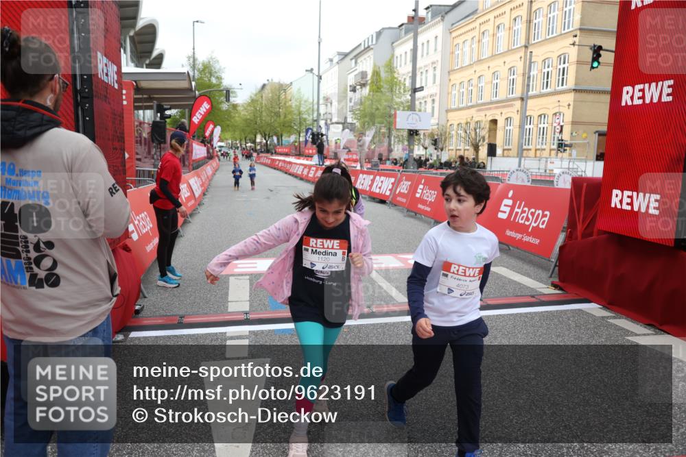 25.04.2026 - Das Zehntel Strokosch-Dieckow http://msf.ph/oto/9623191 25.04.2026 09:15:02 Ziel 1112, 1120, 2092, 2107, 4073 meine-sportfotos.de