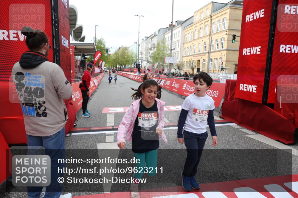 25.04.2026 - Das Zehntel Strokosch-Dieckow http://msf.ph/oto/9623211 25.04.2026 09:15:02 Ziel 1112, 1120, 2092, 2107, 4073 meine-sportfotos.de