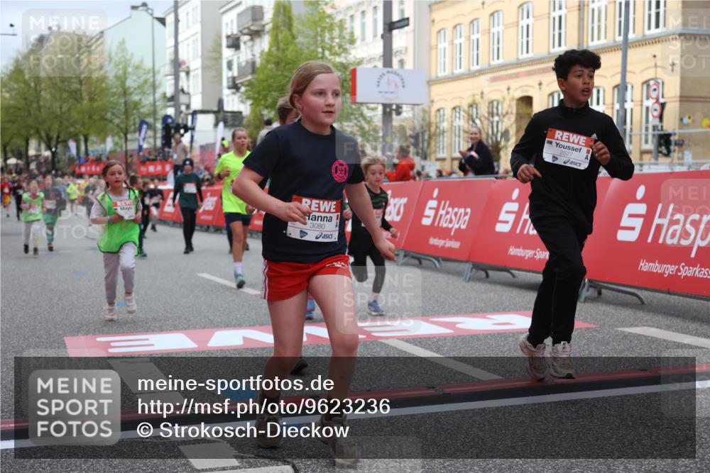 25.04.2026 - Das Zehntel Strokosch-Dieckow http://msf.ph/oto/9623236 25.04.2026 08:56:30 Ziel 1008, 1050, 1123, 1365, 2196, 2207, 2494, 2527, 2686, 2780, 2964, 3080, 3228, 3275, 3536, 3980, 4035 meine-sportfotos.de