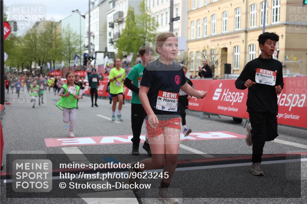 25.04.2026 - Das Zehntel Strokosch-Dieckow http://msf.ph/oto/9623245 25.04.2026 08:56:31 Ziel 1008, 1123, 1365, 1875, 1898, 2196, 2207, 2319, 2494, 2527, 2686, 3080, 3228, 3234, 3275, 3536, 3980, 4035 meine-sportfotos.de