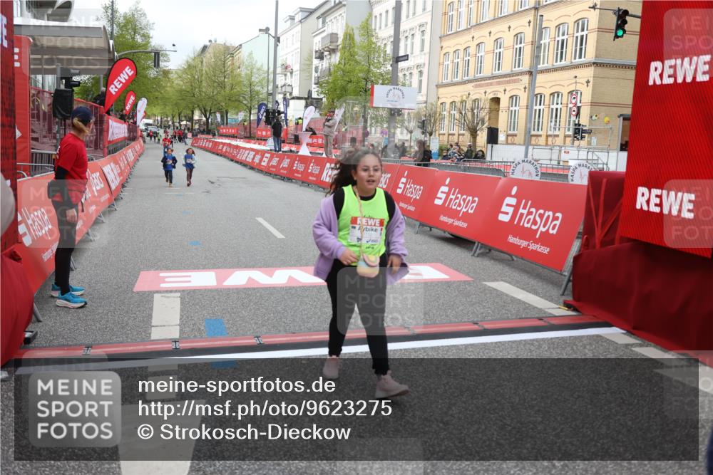 25.04.2026 - Das Zehntel Strokosch-Dieckow http://msf.ph/oto/9623275 25.04.2026 09:15:03 Ziel 1112, 1120, 2092, 2107, 4073 meine-sportfotos.de