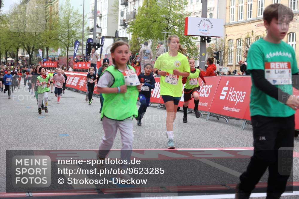 25.04.2026 - Das Zehntel Strokosch-Dieckow http://msf.ph/oto/9623285 25.04.2026 08:56:32 Ziel 1008, 1123, 1875, 1898, 2196, 2207, 2319, 2494, 2527, 2686, 3080, 3228, 3234, 3275, 3875, 3980, 4035 meine-sportfotos.de