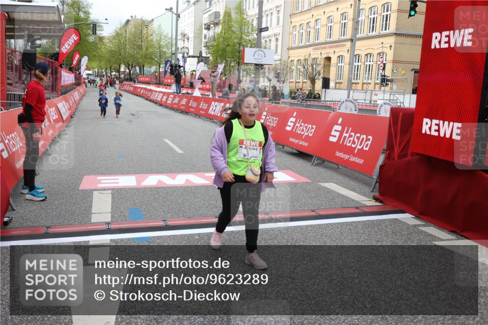 25.04.2026 - Das Zehntel Strokosch-Dieckow http://msf.ph/oto/9623289 25.04.2026 09:15:03 Ziel 1112, 1120, 2092, 2107, 4073 meine-sportfotos.de