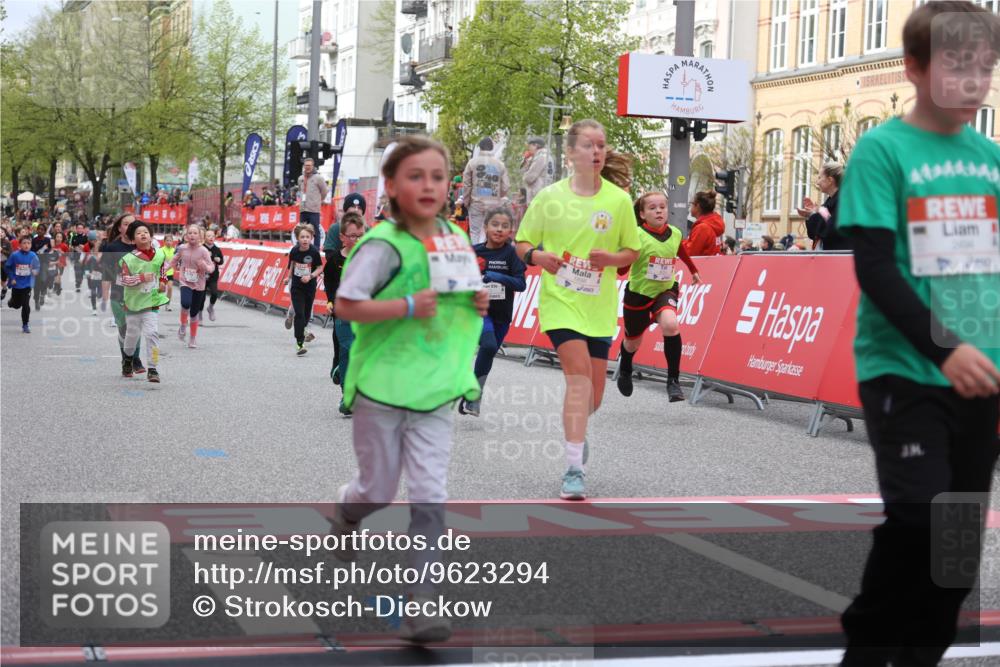 25.04.2026 - Das Zehntel Strokosch-Dieckow http://msf.ph/oto/9623294 25.04.2026 08:56:32 Ziel 1008, 1123, 1875, 1898, 2196, 2207, 2319, 2494, 2527, 2686, 3080, 3228, 3234, 3275, 3875, 3980, 4035 meine-sportfotos.de