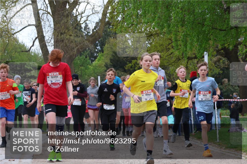25.04.2026 - Das Zehntel Zöllner http://msf.ph/oto/9623295 25.04.2026 13:42:38 Laufen 15499, 15134, 20 meine-sportfotos.de