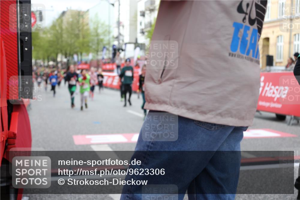 25.04.2026 - Das Zehntel Strokosch-Dieckow http://msf.ph/oto/9623306 25.04.2026 08:56:32 Ziel 1008, 1123, 1875, 1898, 2196, 2207, 2319, 2494, 2527, 2686, 3080, 3228, 3234, 3275, 3875, 3980, 4035 meine-sportfotos.de