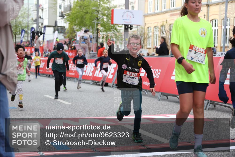 25.04.2026 - Das Zehntel Strokosch-Dieckow http://msf.ph/oto/9623323 25.04.2026 08:56:34 Ziel 1008, 1388, 1875, 1898, 2071, 2196, 2207, 2319, 2494, 2527, 2686, 3080, 3101, 3234, 3275, 3354, 3360, 3875, 4035 meine-sportfotos.de