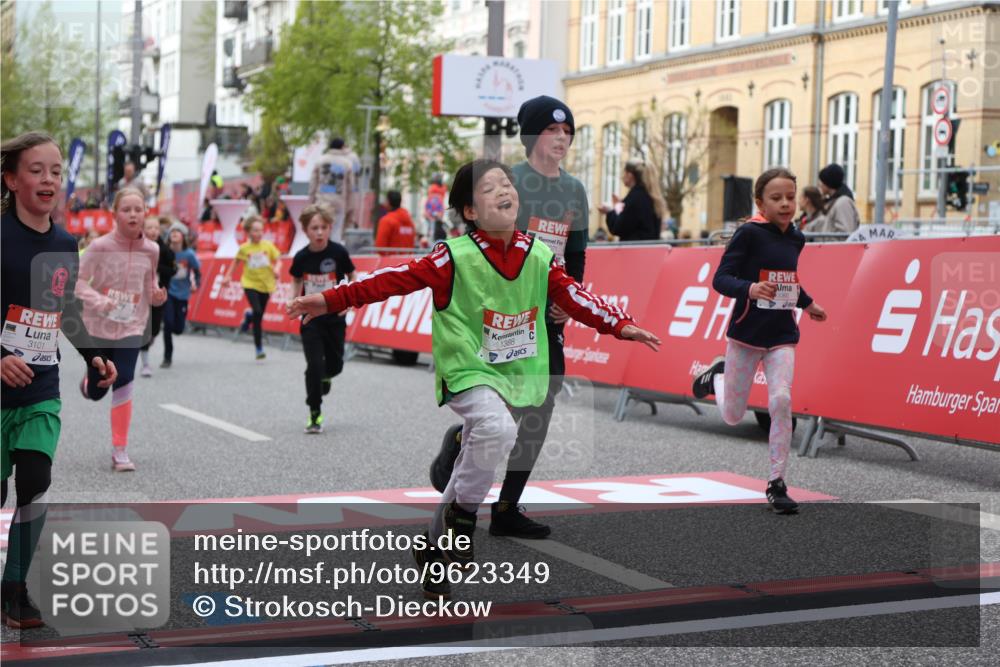 25.04.2026 - Das Zehntel Strokosch-Dieckow http://msf.ph/oto/9623349 25.04.2026 08:56:36 Ziel 1008, 1155, 1388, 1575, 1638, 1875, 1898, 2002, 2071, 2108, 2196, 2207, 2319, 2494, 2527, 2686, 3080, 3101, 3234, 3275, 3354, 3360, 3875, 4035 meine-sportfotos.de