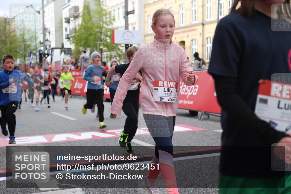 25.04.2026 - Das Zehntel Strokosch-Dieckow http://msf.ph/oto/9623451 25.04.2026 08:56:38 Ziel 1155, 1388, 1575, 1638, 1639, 1875, 1898, 1963, 1968, 2002, 2071, 2108, 2319, 2669, 3101, 3234, 3354, 3360, 3849, 3875, 3975, 4058 meine-sportfotos.de
