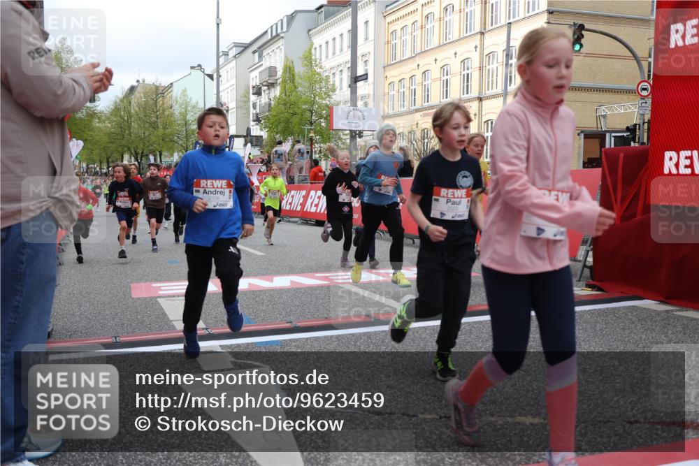 25.04.2026 - Das Zehntel Strokosch-Dieckow http://msf.ph/oto/9623459 25.04.2026 08:56:38 Ziel 1155, 1388, 1575, 1638, 1639, 1875, 1898, 1963, 1968, 2002, 2071, 2108, 2319, 2669, 3101, 3234, 3354, 3360, 3849, 3875, 3975, 4058 meine-sportfotos.de