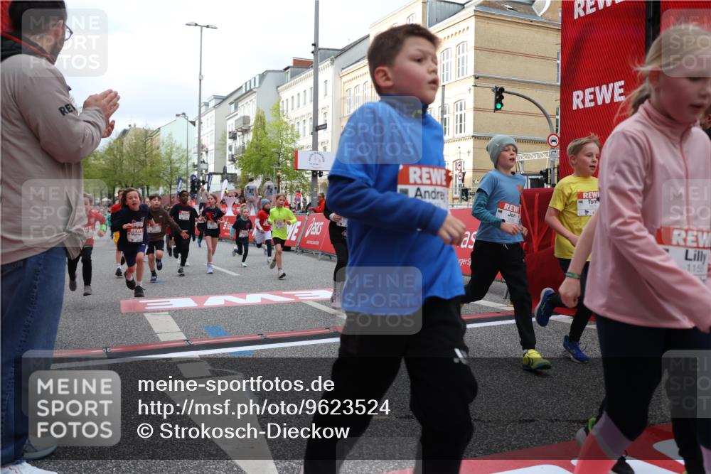 25.04.2026 - Das Zehntel Strokosch-Dieckow http://msf.ph/oto/9623524 25.04.2026 08:56:39 Ziel 1155, 1388, 1575, 1638, 1639, 1875, 1898, 1963, 1968, 2002, 2071, 2108, 2319, 2565, 2615, 2669, 3101, 3234, 3354, 3360, 3844, 3849, 3875, 3975, 4058 meine-sportfotos.de