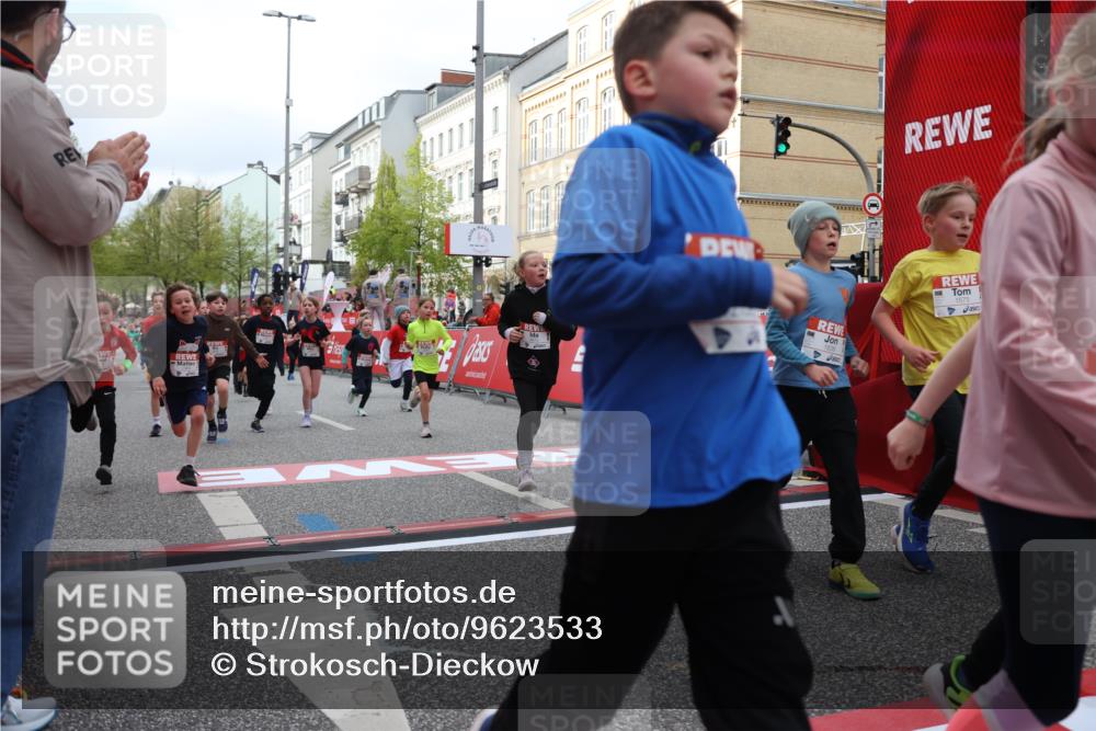 25.04.2026 - Das Zehntel Strokosch-Dieckow http://msf.ph/oto/9623533 25.04.2026 08:56:39 Ziel 1155, 1388, 1575, 1638, 1639, 1875, 1898, 1963, 1968, 2002, 2071, 2108, 2319, 2565, 2615, 2669, 3101, 3234, 3354, 3360, 3844, 3849, 3875, 3975, 4058 meine-sportfotos.de