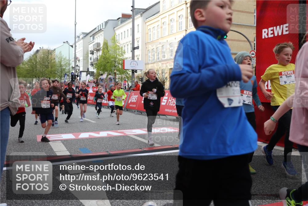 25.04.2026 - Das Zehntel Strokosch-Dieckow http://msf.ph/oto/9623541 25.04.2026 08:56:39 Ziel 1155, 1388, 1575, 1638, 1639, 1875, 1898, 1963, 1968, 2002, 2071, 2108, 2319, 2565, 2615, 2669, 3101, 3234, 3354, 3360, 3844, 3849, 3875, 3975, 4058 meine-sportfotos.de