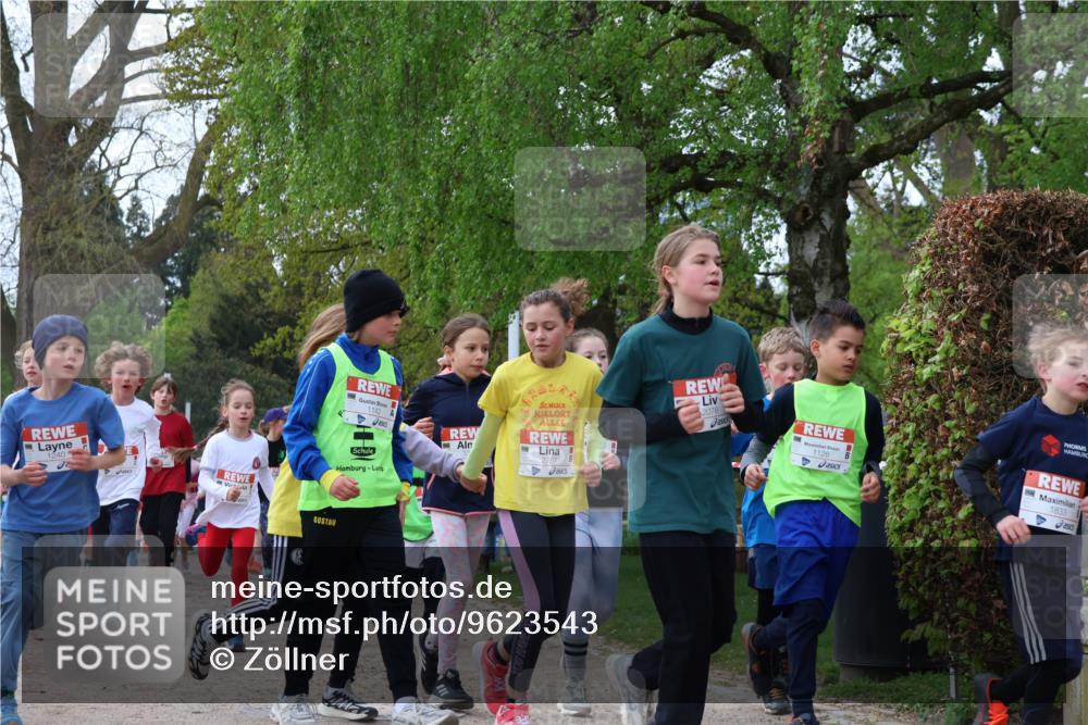 25.04.2026 - Das Zehntel Zöllner http://msf.ph/oto/9623543 25.04.2026 07:42:21 Laufen 1240, 1142, 2764, 2076, 1126, 1833 meine-sportfotos.de