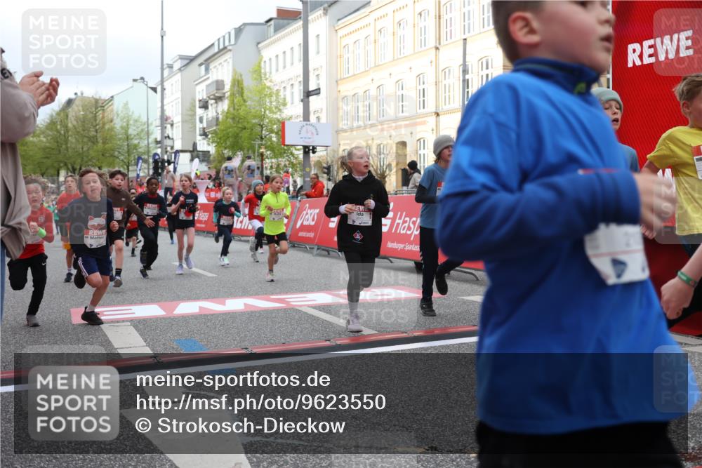 25.04.2026 - Das Zehntel Strokosch-Dieckow http://msf.ph/oto/9623550 25.04.2026 08:56:39 Ziel 1155, 1388, 1575, 1638, 1639, 1875, 1898, 1963, 1968, 2002, 2071, 2108, 2319, 2565, 2615, 2669, 3101, 3234, 3354, 3360, 3844, 3849, 3875, 3975, 4058 meine-sportfotos.de