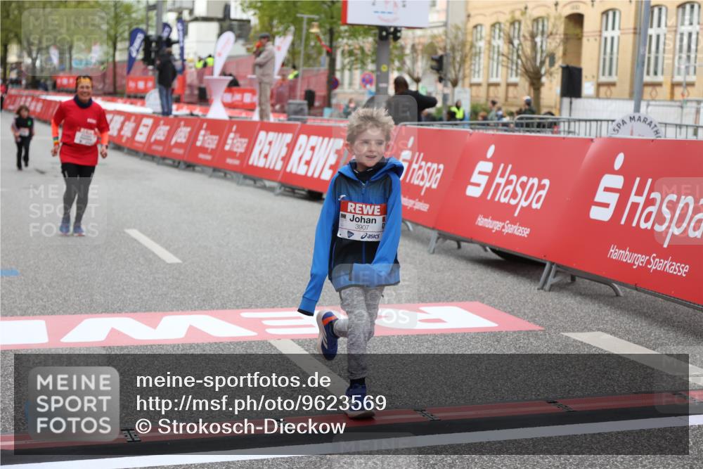 25.04.2026 - Das Zehntel Strokosch-Dieckow http://msf.ph/oto/9623569 25.04.2026 09:15:17 Ziel 2106, 3907 meine-sportfotos.de