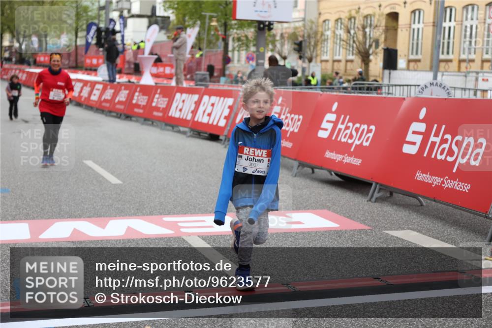 25.04.2026 - Das Zehntel Strokosch-Dieckow http://msf.ph/oto/9623577 25.04.2026 09:15:17 Ziel 2106, 3907 meine-sportfotos.de