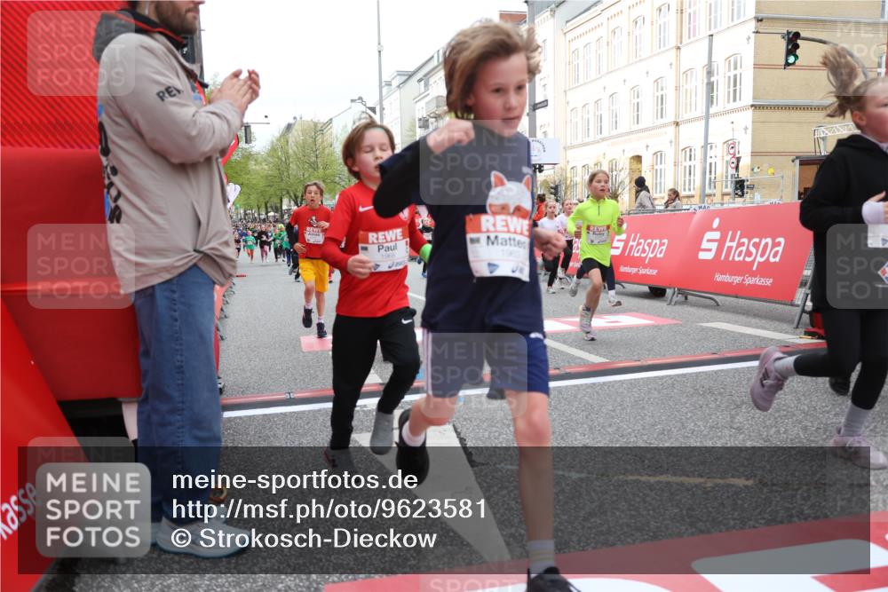 25.04.2026 - Das Zehntel Strokosch-Dieckow http://msf.ph/oto/9623581 25.04.2026 08:56:40 Ziel 1155, 1302, 1388, 1575, 1638, 1639, 1645, 1828, 1877, 1963, 1968, 2002, 2071, 2108, 2565, 2594, 2615, 2669, 3002, 3101, 3354, 3360, 3520, 3526, 3844, 3849, 3875, 3975, 4058 meine-sportfotos.de