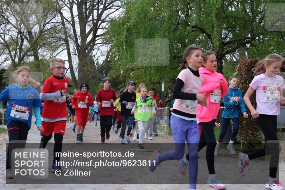 25.04.2026 - Das Zehntel Zöllner http://msf.ph/oto/9623611 25.04.2026 07:42:25 Laufen 2977, 2326, 2978 meine-sportfotos.de