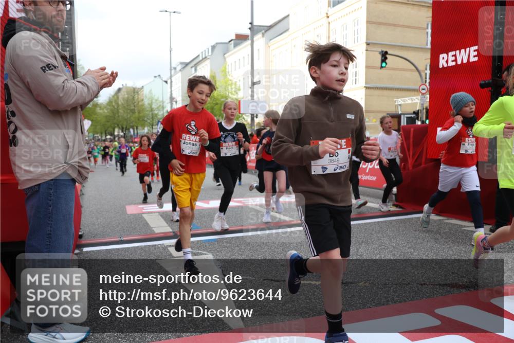 25.04.2026 - Das Zehntel Strokosch-Dieckow http://msf.ph/oto/9623644 25.04.2026 08:56:42 Ziel 1155, 1302, 1316, 1575, 1638, 1639, 1645, 1717, 1740, 1828, 1877, 1963, 1968, 2002, 2071, 2108, 2296, 2565, 2594, 2615, 2669, 2895, 3002, 3354, 3360, 3520, 3526, 3844, 3849, 3975, 4058 meine-sportfotos.de