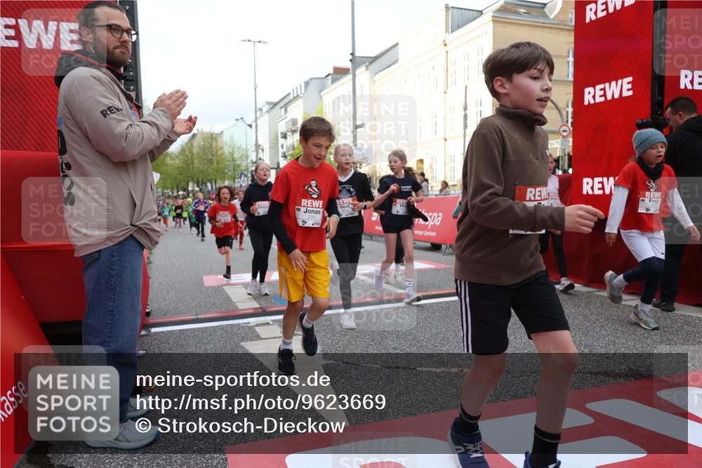25.04.2026 - Das Zehntel Strokosch-Dieckow http://msf.ph/oto/9623669 25.04.2026 08:56:42 Ziel 1155, 1302, 1316, 1575, 1638, 1639, 1645, 1717, 1740, 1828, 1877, 1963, 1968, 2002, 2071, 2108, 2296, 2565, 2594, 2615, 2669, 2895, 3002, 3354, 3360, 3520, 3526, 3844, 3849, 3975, 4058 meine-sportfotos.de