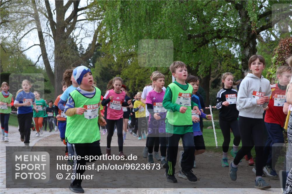 25.04.2026 - Das Zehntel Zöllner http://msf.ph/oto/9623673 25.04.2026 07:42:29 Laufen 1381, 1356, 3958 meine-sportfotos.de