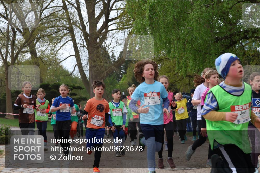 25.04.2026 - Das Zehntel Zöllner http://msf.ph/oto/9623678 25.04.2026 07:42:30 Laufen 3828, 3826, 1381, 3964 meine-sportfotos.de