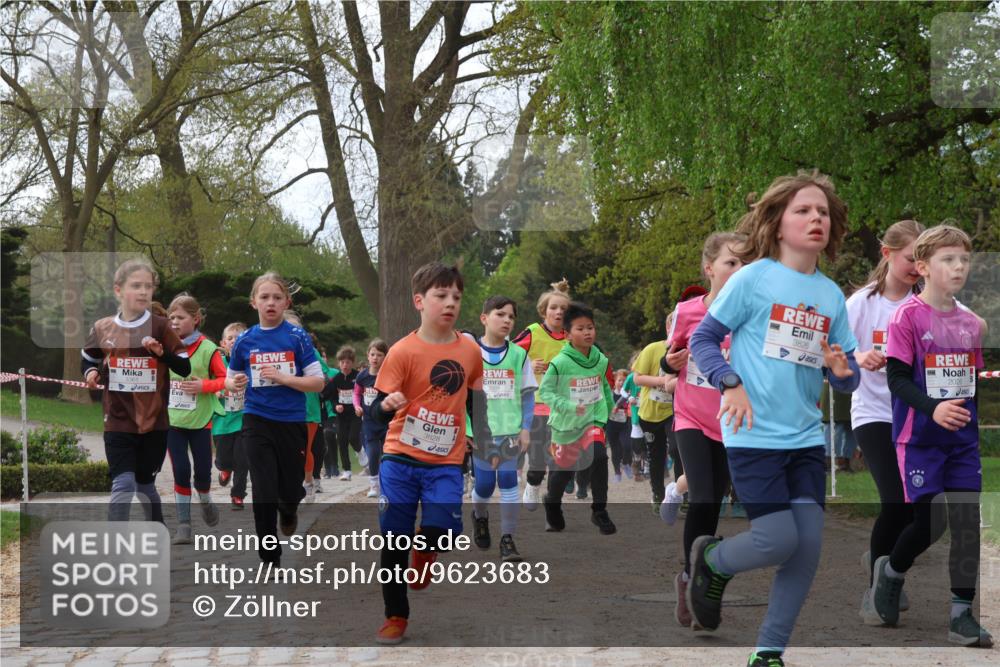 25.04.2026 - Das Zehntel Zöllner http://msf.ph/oto/9623683 25.04.2026 07:42:30 Laufen 3828, 3304, 3826 meine-sportfotos.de